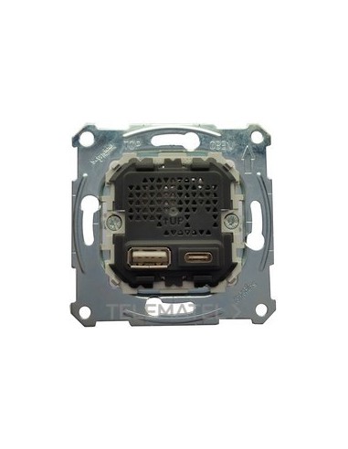 TOMA DE CORRIENTE 2P+T 250V + PILOTO